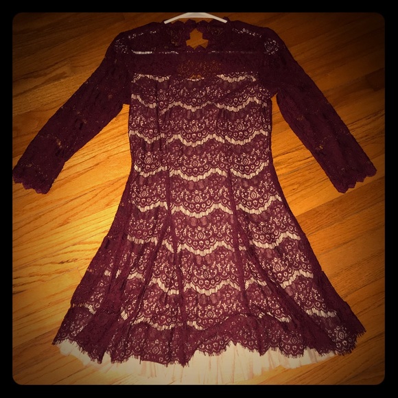 Francesca's Collections Dresses & Skirts - Francesca’s size small cranberry & nude lace dress